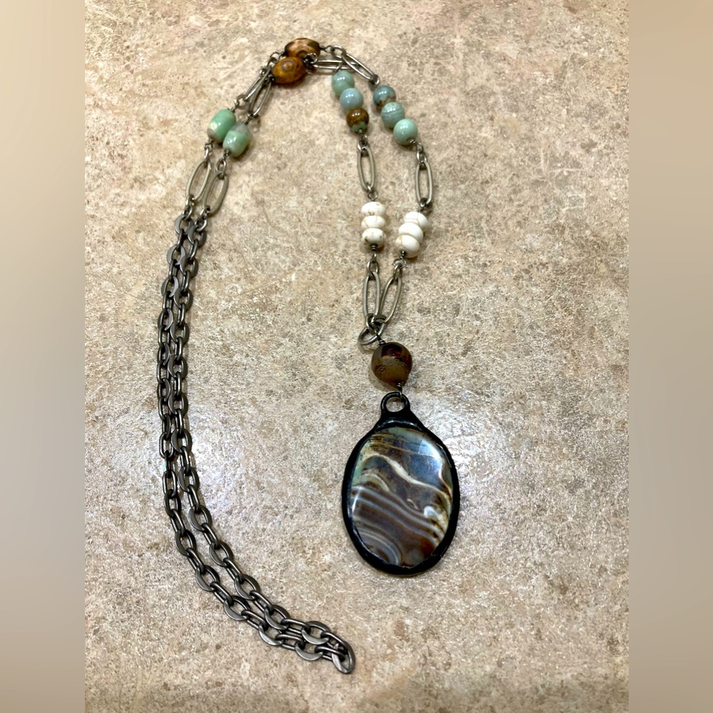 Marble pendant necklace 🤎